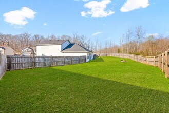 1676 Putnam Dr in Clarksville, TN - Building Photo - Building Photo