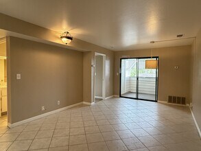 77 Village Cir in San Rafael, CA - Building Photo - Building Photo