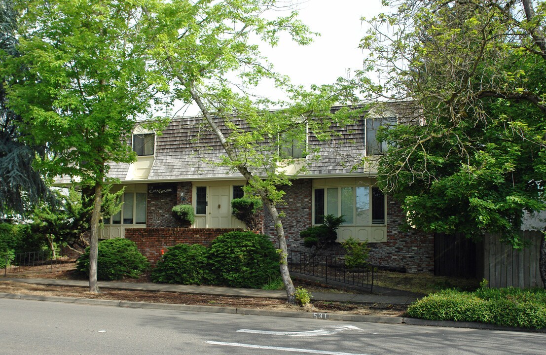 531 W 13th Ave in Eugene, OR - Building Photo