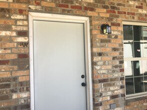 302 W Sycamore Ln in Longview, TX - Building Photo - Building Photo