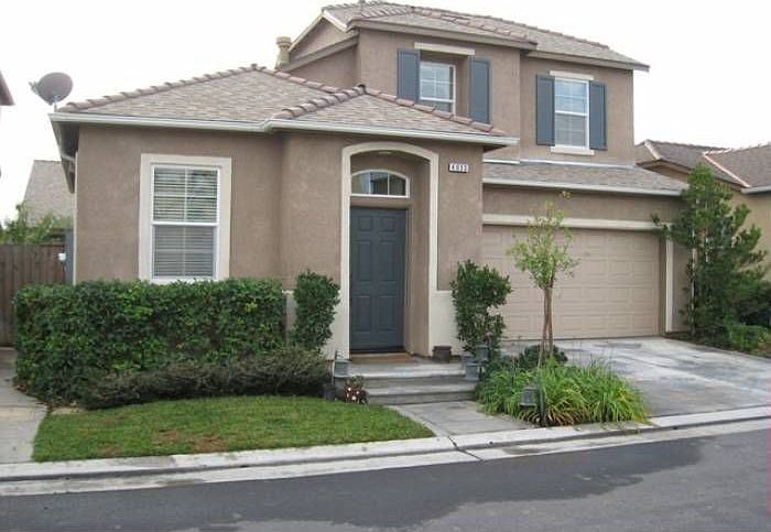 4033 W Peach Tree Ln in Fresno, CA - Building Photo