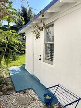 3085 Elizabeth St-Unit -2 in Miami, FL - Building Photo - Building Photo