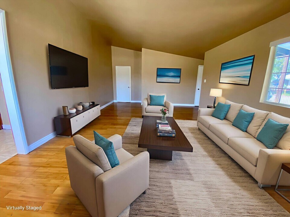 536 Willow Ave in La Puente, CA - Building Photo