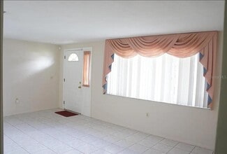 7608 Camelot Rd in Port Richey, FL - Building Photo - Building Photo