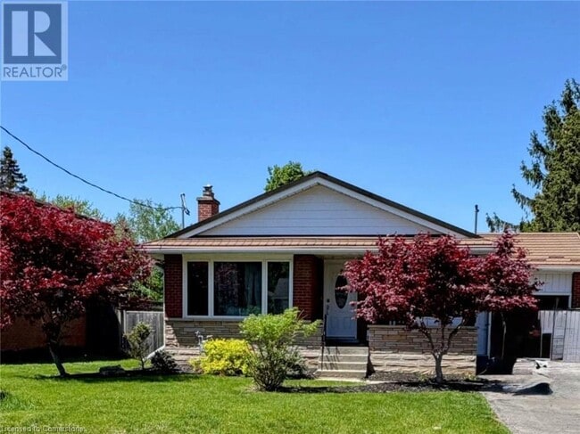 property at 20 Sunrise Dr