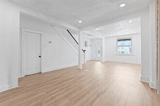 314 Maplewood Ave in Ambridge, PA - Foto de edificio - Building Photo