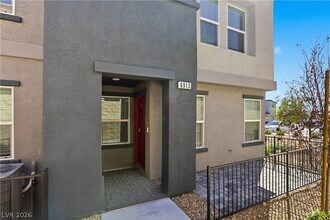 6913 Stafford Hl St in Las Vegas, NV - Building Photo - Building Photo