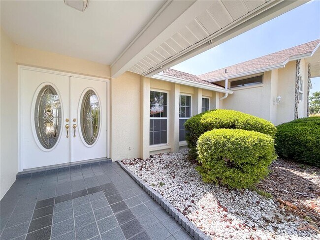 7994 Jaywood Rd in Seminole, FL - Building Photo - Building Photo