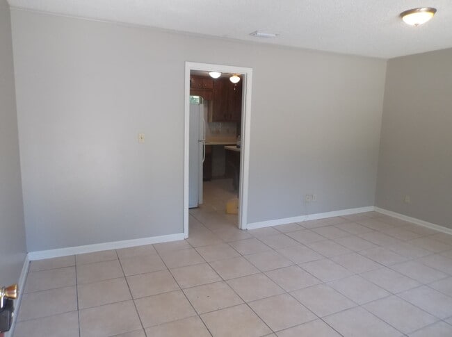 property at 728 Vallotton Dr