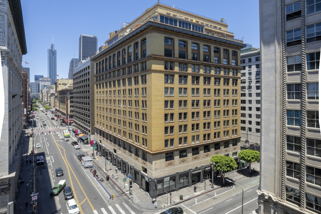 The Bartlett Lofts in Los Angeles, CA - Building Photo