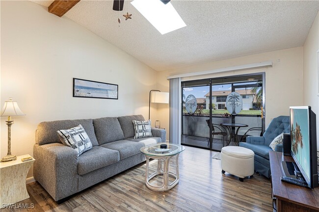 property at 621 SE 15th St