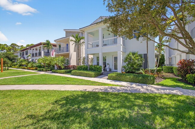 1026 Faulkner Ter in Palm Beach Gardens, FL - Foto de edificio - Building Photo