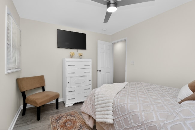 8025 Wilson Woods Dr in Mint Hill, NC - Foto de edificio - Building Photo