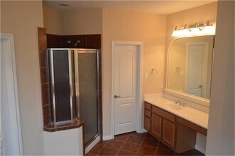 2110 Catamaran Cove Dr in Pearland, TX - Building Photo - Building Photo