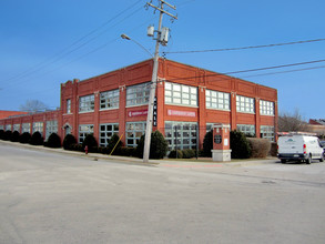 300 N Seminary Ave in Woodstock, IL - Building Photo - Primary Photo