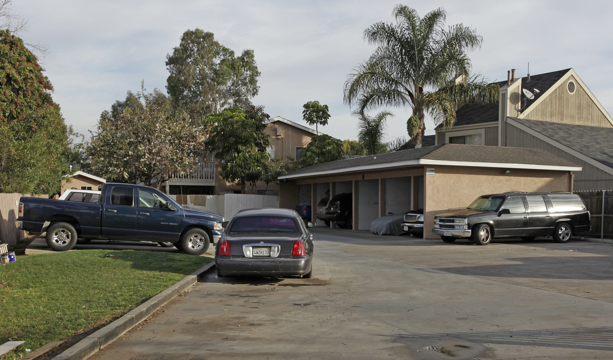 600 Hamilton St in Costa Mesa, CA - Building Photo