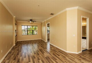 4402 SW 160th Ave in Miramar, FL - Building Photo - Building Photo