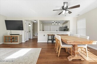 26 Dover Ct in Tinton Falls, NJ - Building Photo - Building Photo