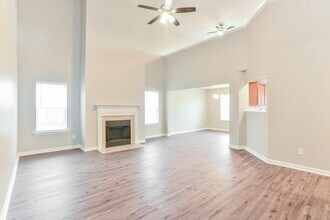 1147 Benton Mason Dr in La Vergne, TN - Building Photo - Building Photo