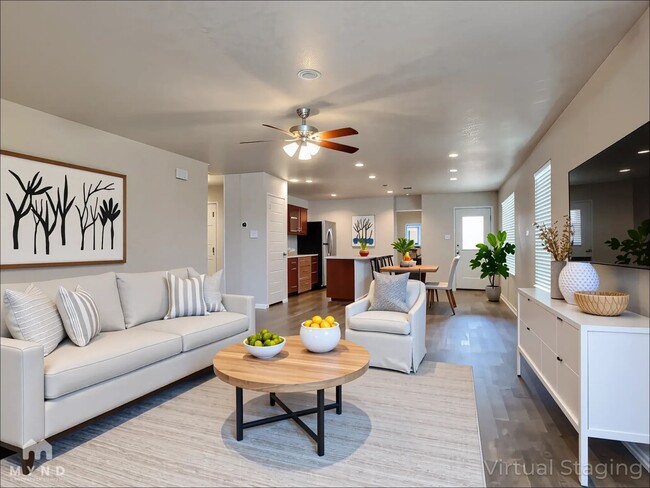 13011 Lineberry Ln in Saint Hedwig, TX - Foto de edificio - Building Photo