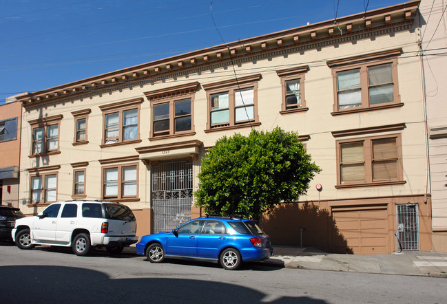 1327 Leavenworth St in San Francisco, CA - Building Photo - Building Photo