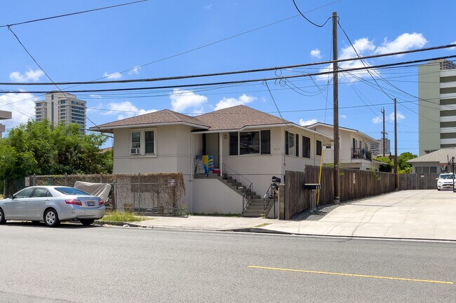 2023 Fern St in Honolulu, HI - Building Photo - Building Photo