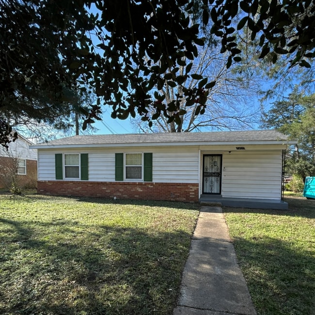 property at 5423 Bannock St