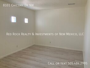 8101 Chicory Dr NW in Albuquerque, NM - Building Photo - Building Photo