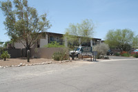 Camino Villas Apartment in Tucson, AZ - Foto de edificio - Building Photo