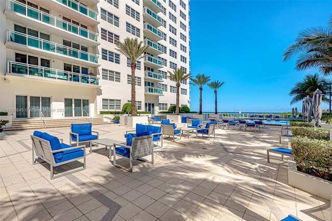 6917 Collins Ave in Miami Beach, FL - Building Photo - Building Photo