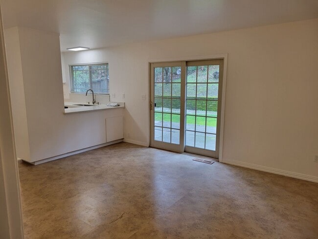 1536 St Marys Rd in Moraga, CA - Building Photo - Building Photo