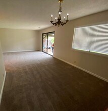 130 Quietwood Dr in Vacaville, CA - Building Photo - Building Photo