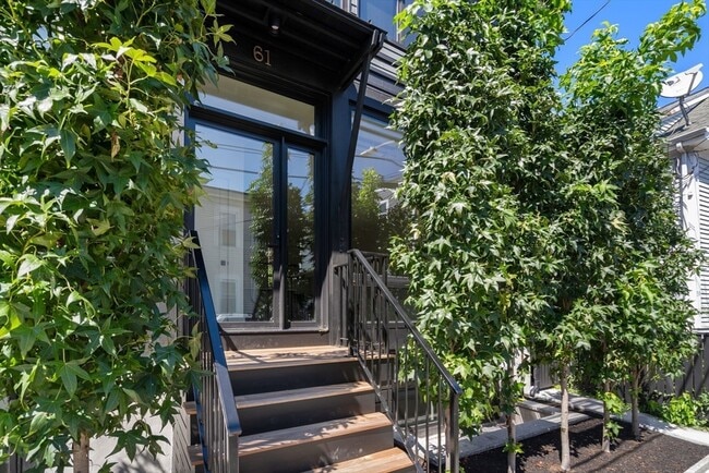 61 Bristol St in Cambridge, MA - Building Photo - Building Photo