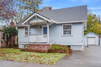 5251 SE Bybee Blvd in Portland, OR - Building Photo - Building Photo