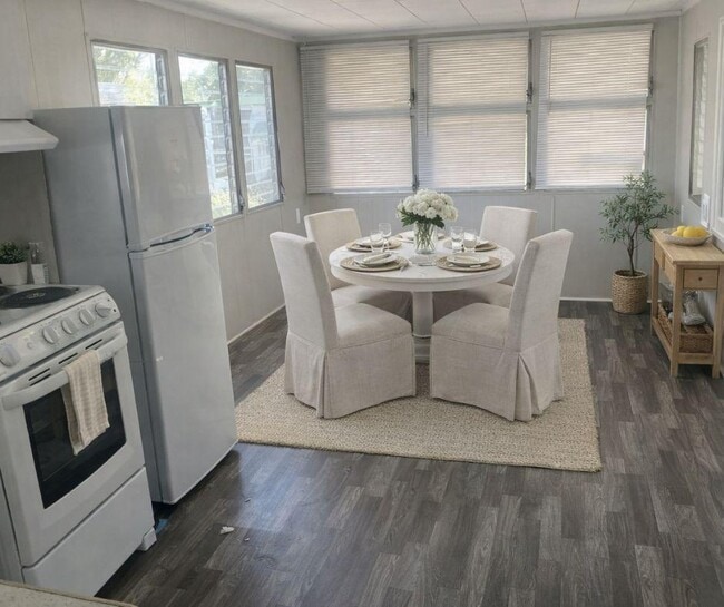 10 Circle Dr in Mount Dora, FL - Building Photo - Building Photo