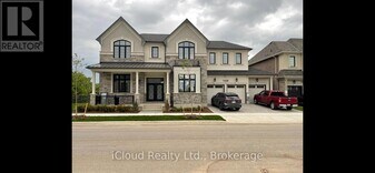1438 Everest Cres in Oakville, ON - Building Photo