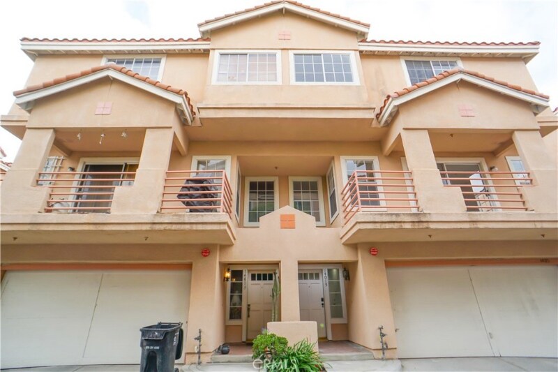 14061 Lemoli Ave in Hawthorne, CA - Building Photo
