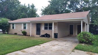 19 Hartwell Pl in Searcy, AR - Building Photo