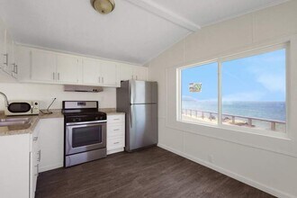 428 4th Ave in Pacifica, CA - Building Photo - Building Photo