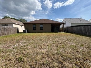 9701 Patrician Dr in New Port Richey, FL - Building Photo - Building Photo