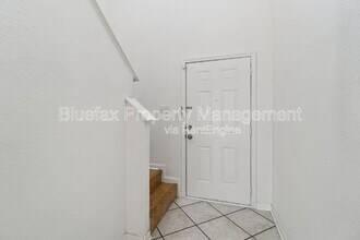 5842 Blonde Canyon in San Antonio, TX - Foto de edificio - Building Photo
