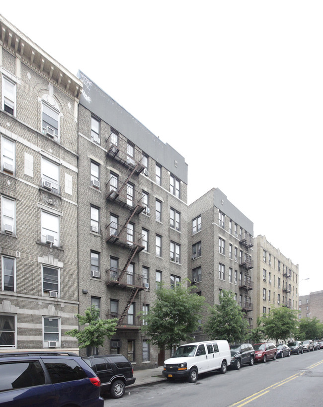 Rodolph Court in New York, NY - Building Photo - Building Photo