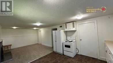 3739 Rumble St in Burnaby, BC - Building Photo - Building Photo