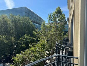 367 Santana Hts, Unit Unit 3-103 in San Jose, CA - Building Photo - Building Photo