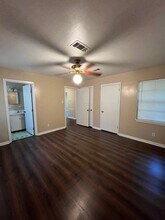 2704 Cedar Dr in Huntsville, TX - Building Photo - Building Photo