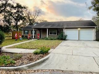 1307 Moorhead Dr in Houston, TX - Building Photo