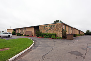 Calico Corners Apartments