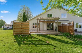 5911 E Open Meadow in McFarland, WI - Building Photo - Building Photo