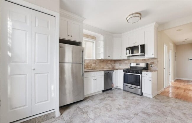 59 Ocean Ave, Unit 2