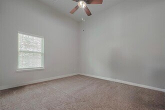 4942 Thunder Creek Ln in Sugar Land, TX - Building Photo - Building Photo